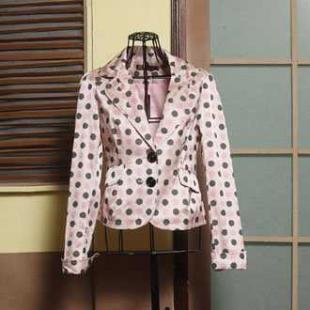 廣東虎門(mén)外貿(mào)服裝廠家直供 淘寶貨源與品牌批發(fā)優(yōu)勢(shì)解析